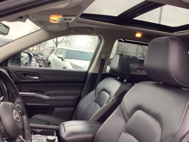 2024 Nissan Pathfinder SL - Photo 18