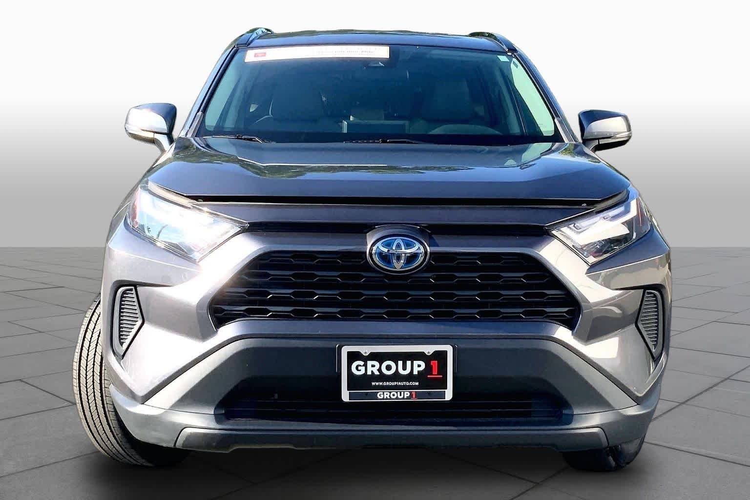 Used 2022 Magnetic Gray Metallic Toyota Hybrid XLE image 7