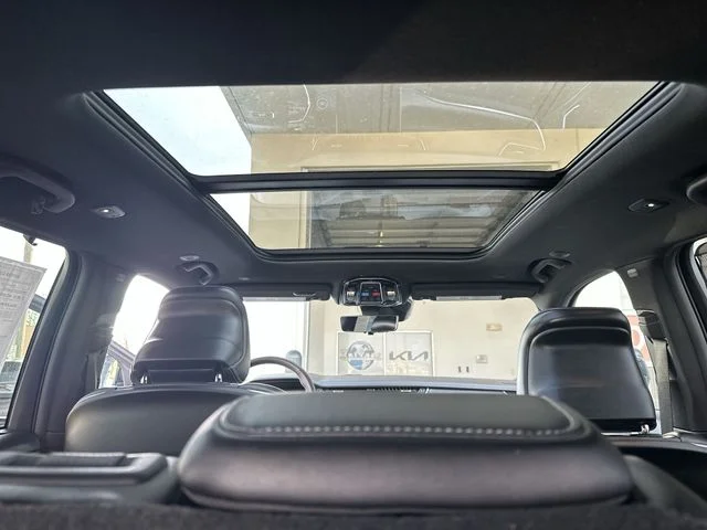 Used 2023 White Jeep Overland image 18
