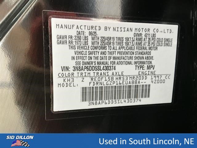 Used 2025 Super Black Nissan SR image 14