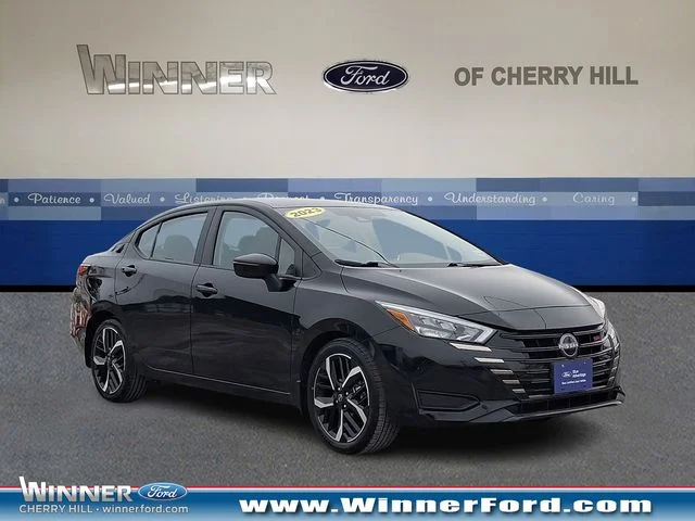 2023 Nissan Versa Sedan SR