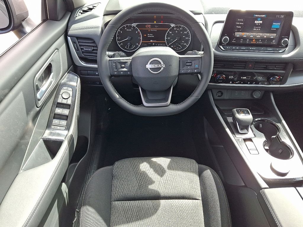 2026 Nissan Rogue — photo 7