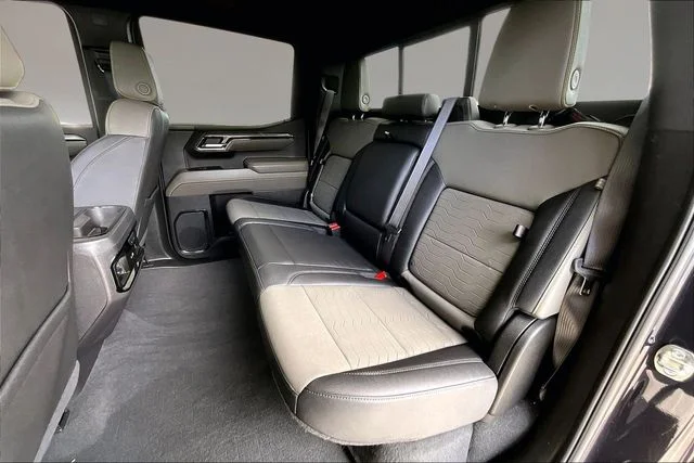 Used 2024 Gray Chevrolet ZR2 image 19