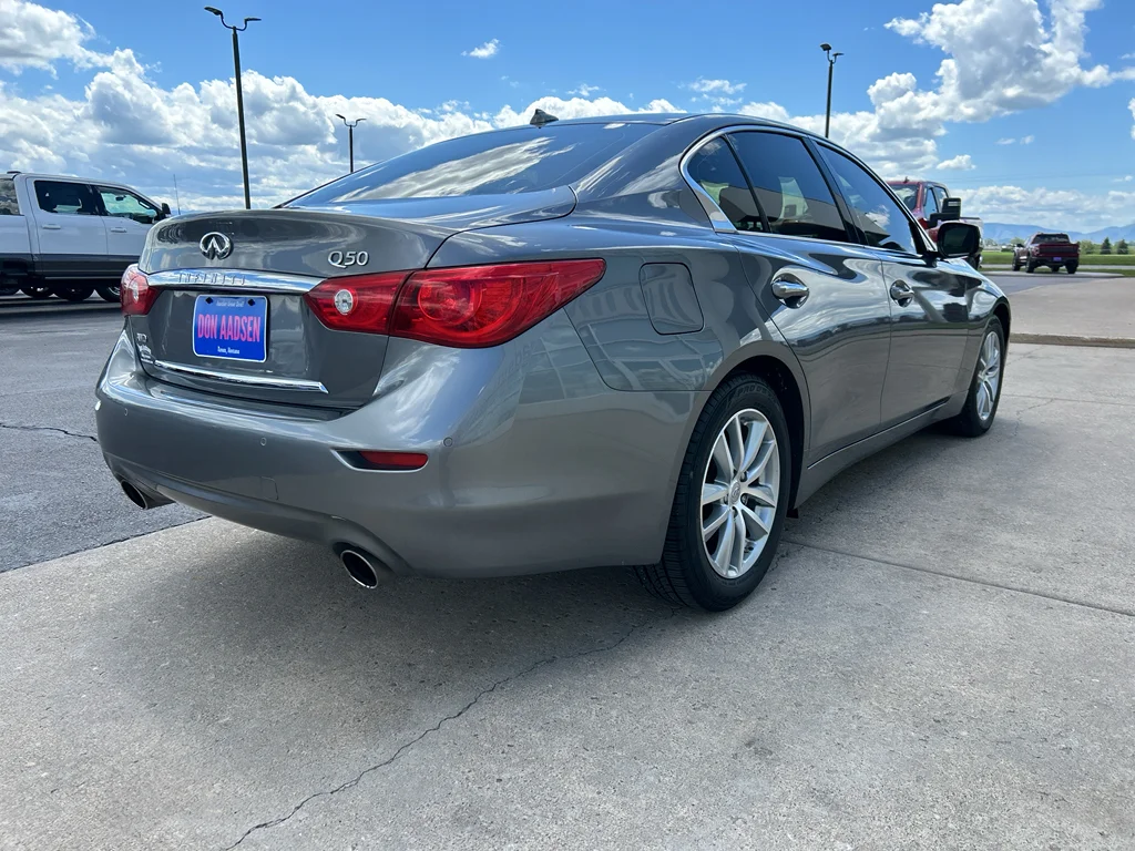 Used 2015 Graphite Shadow INFINITI Premium image 23