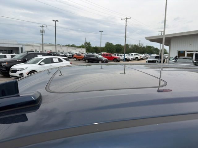 Used 2021 PACIFIC BLUE METALLIC GMC Denali image 13