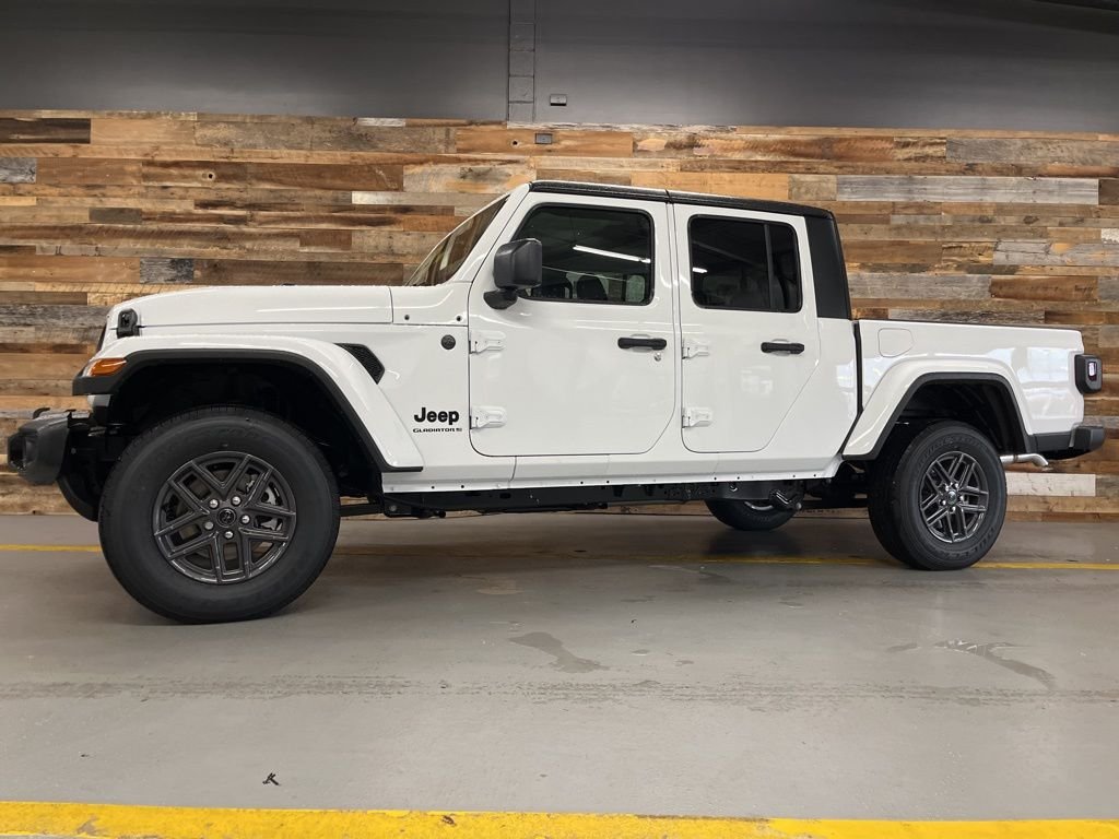 2026 Jeep Gladiator Sport S - Photo 18