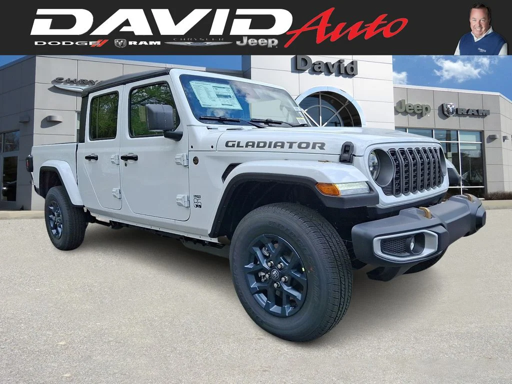 2026 Jeep Gladiator 85th Anniversary Edition Auto's photo