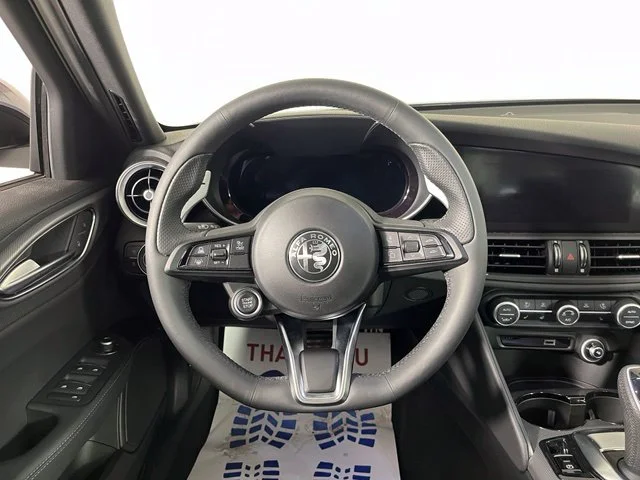 2026 Alfa Romeo Giulia Base - Photo 20