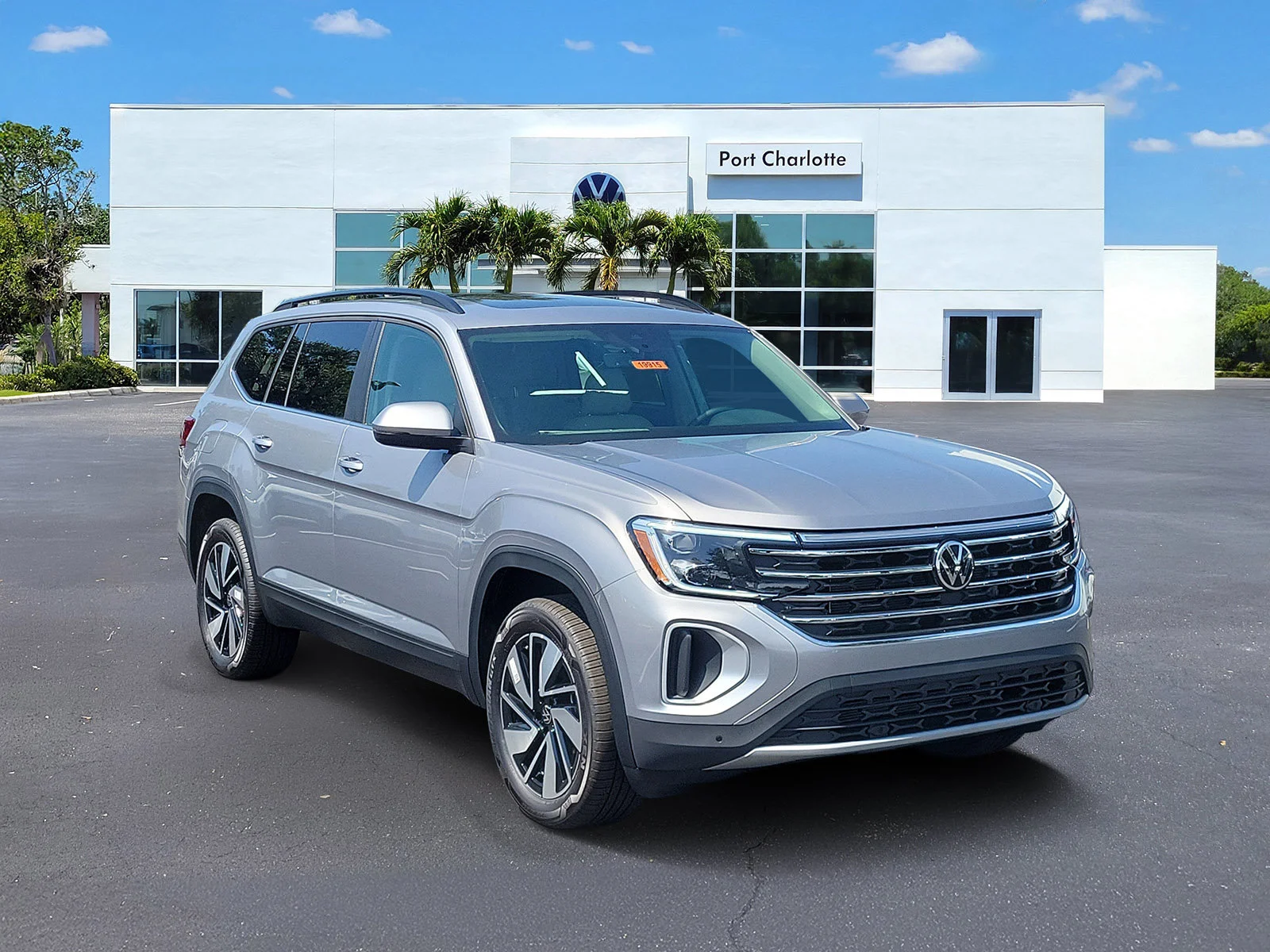 New 2026 Silver Volkswagen SE w/Technology image 28