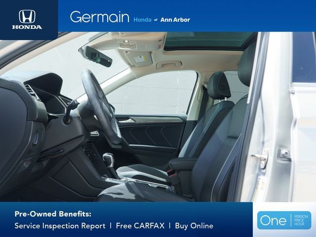 Used 2023 Silver Metallic Volkswagen 2.0T SE image 17