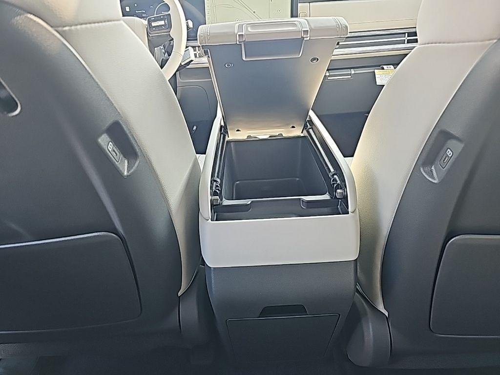 2026 Hyundai Santa Fe Limited - Photo 39