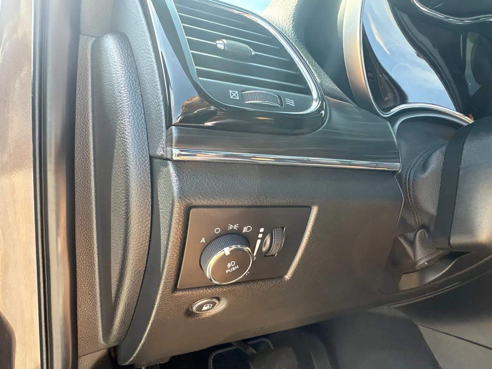Used 2021 Walnut Brown Metallic Clearcoat Jeep 80th Anniversary image 21