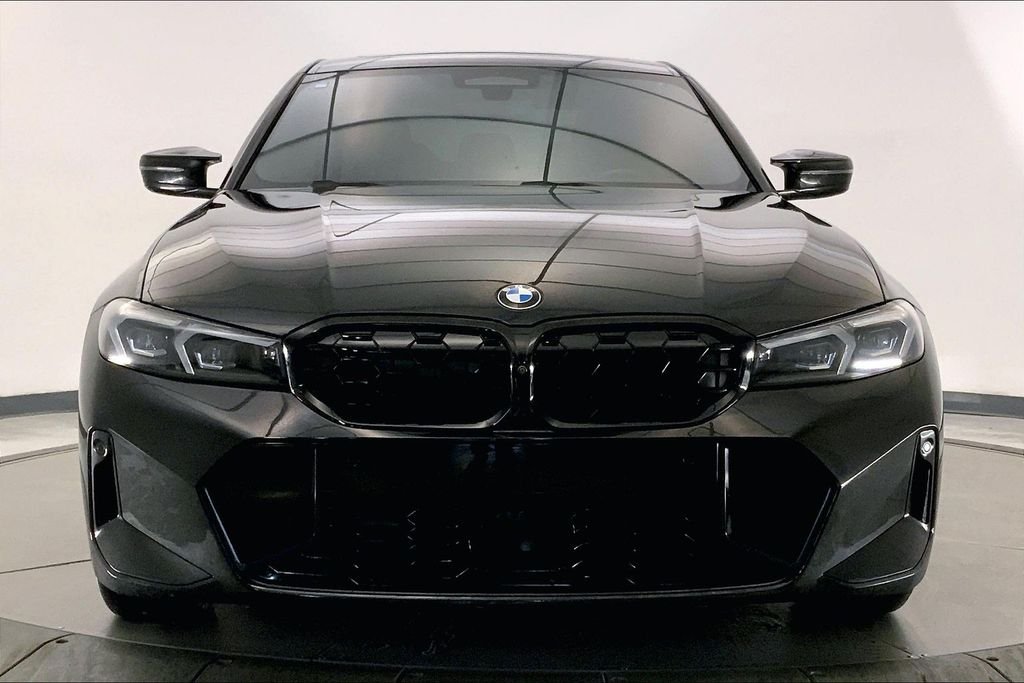 Used 2023 Black Sapphire Metallic BMW  image 2