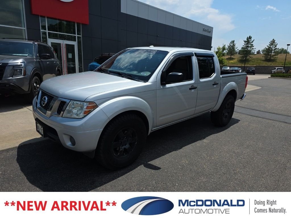 Used 2012 Silver Nissan SV image 1