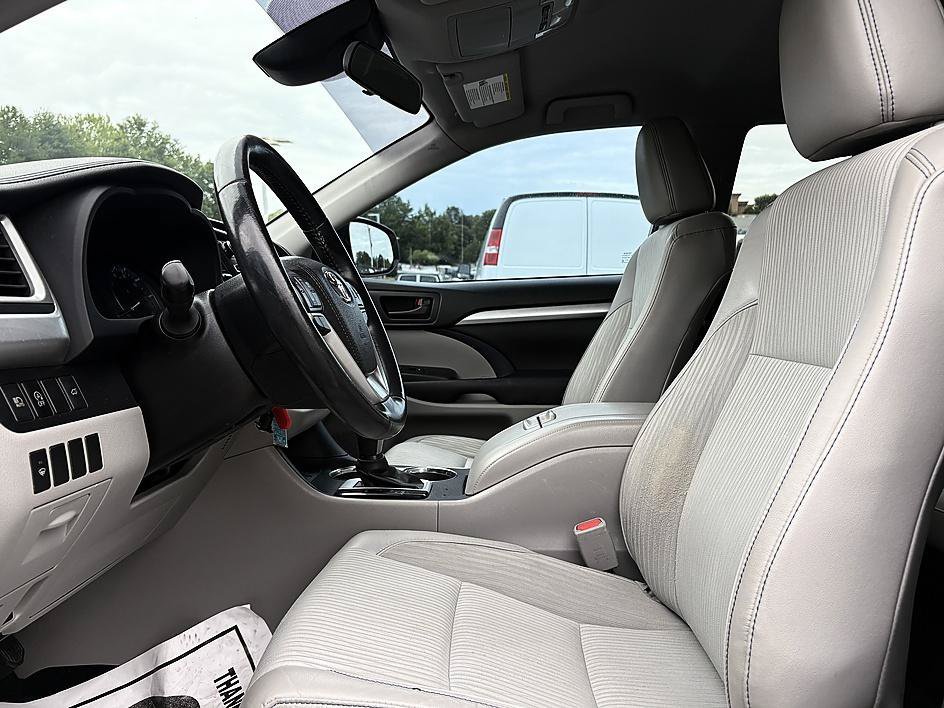 Used 2017 Predawn Gray Mica Toyota LE image 8