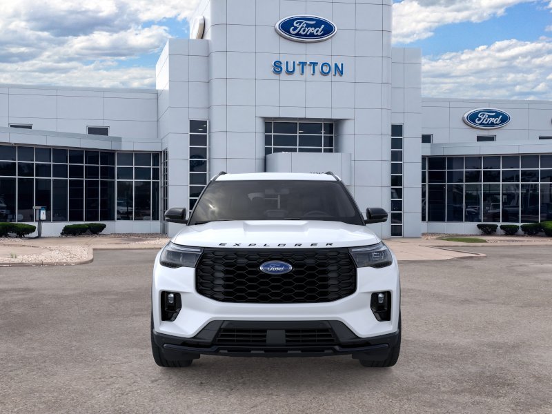 New 2026 Star White Metallic Tri-Coat Ford ST-Line image 19