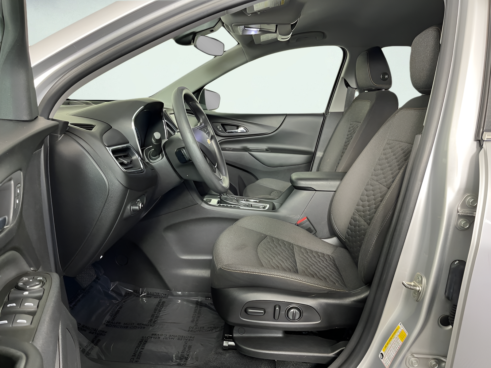 Used 2021 Silver Ice Metallic Chevrolet LT image 10