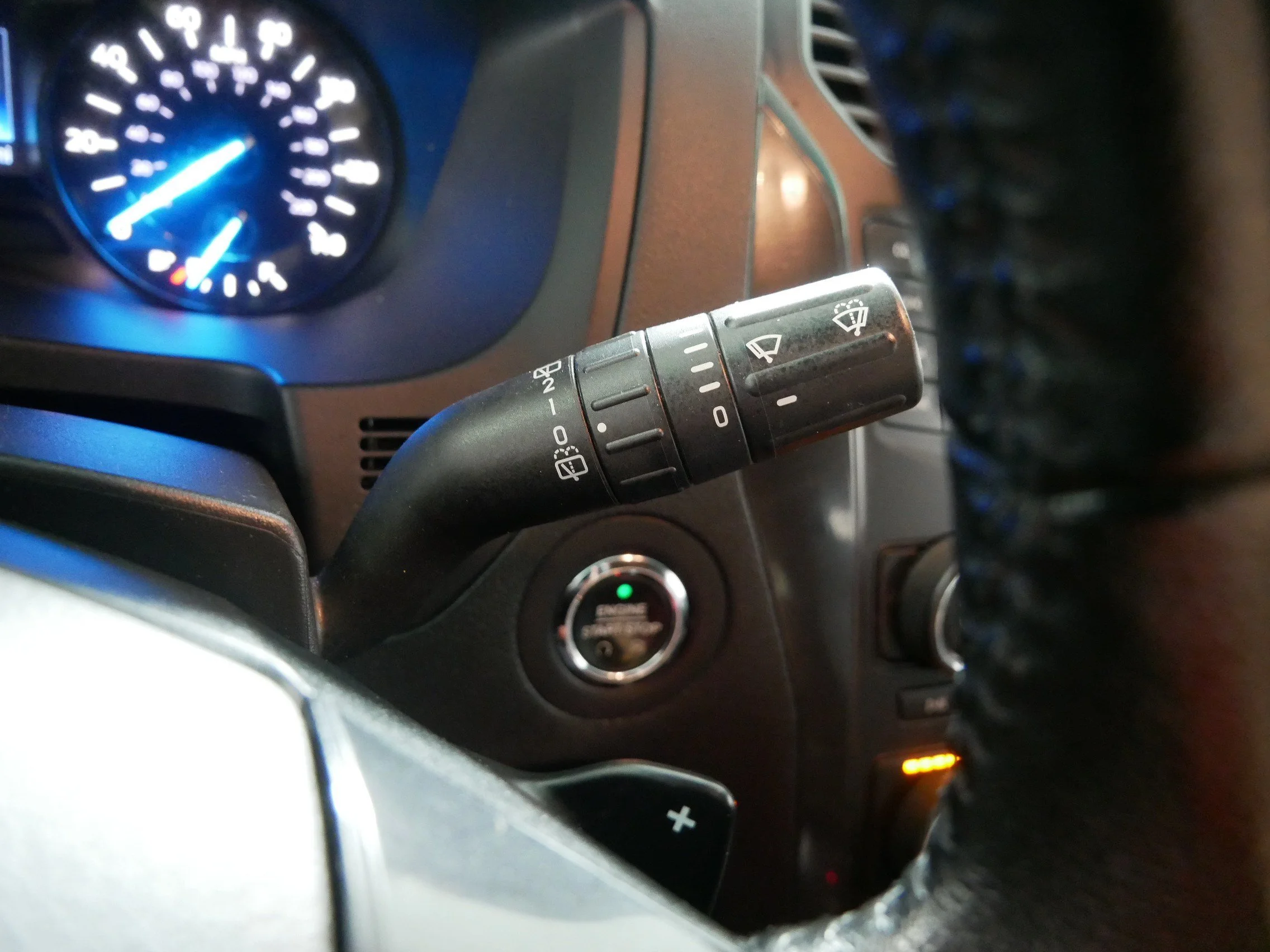 Used 2017 Blue Jeans Metallic Ford XLT image 31
