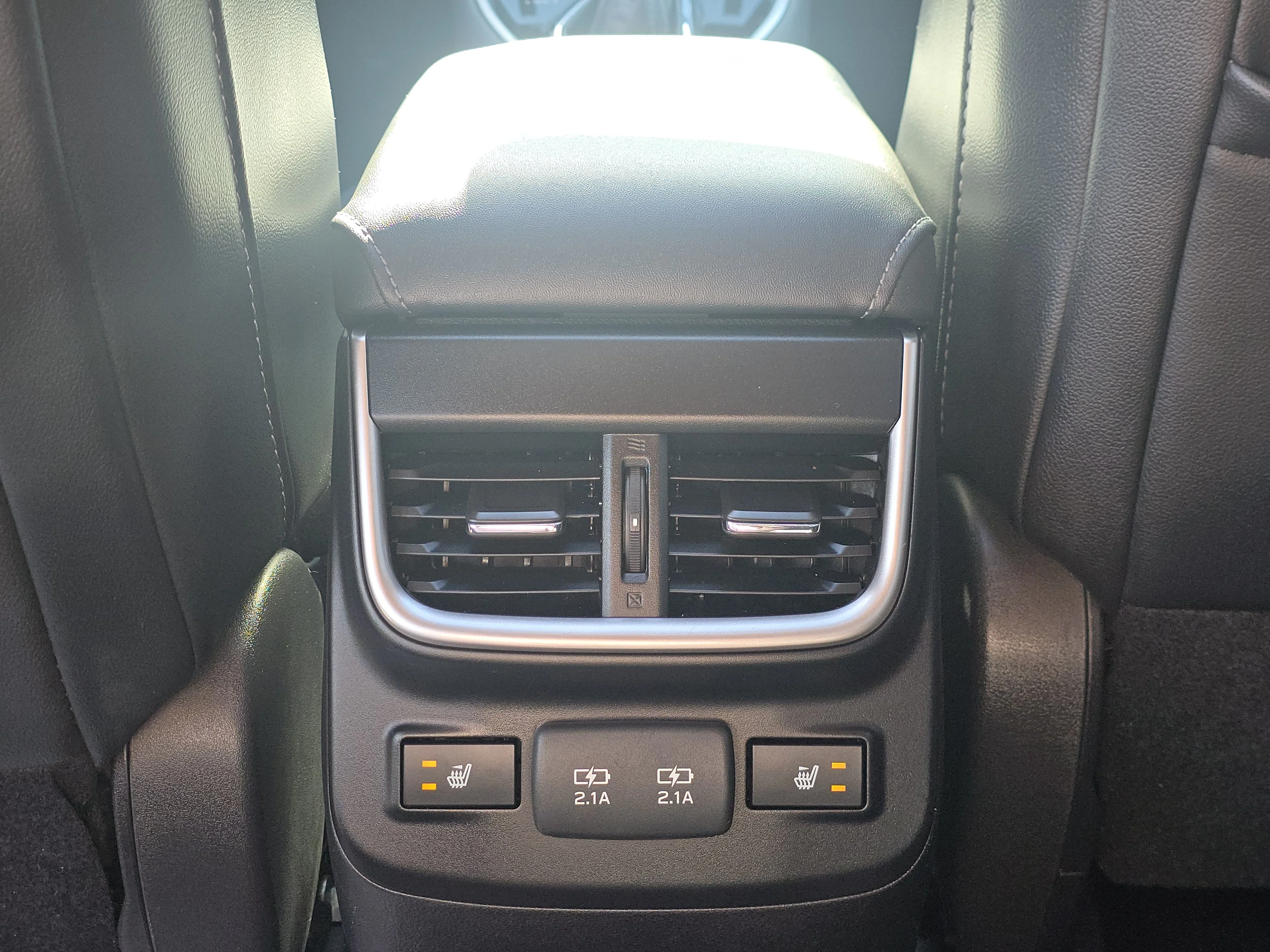 Used 2022 Ice Silver Metallic Subaru Limited image 21