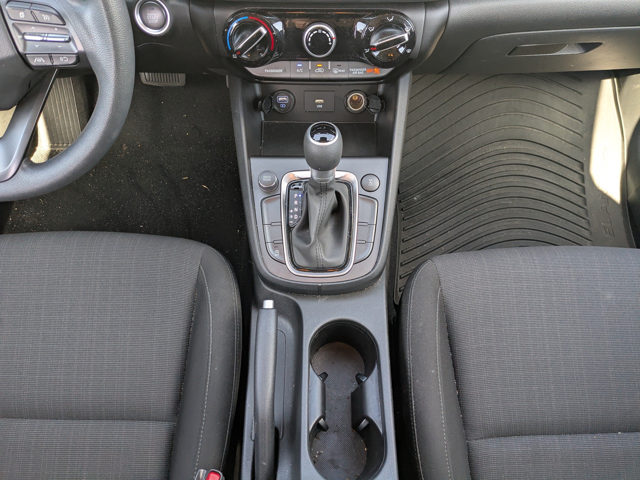 2023 Hyundai Kona SEL - Photo 17