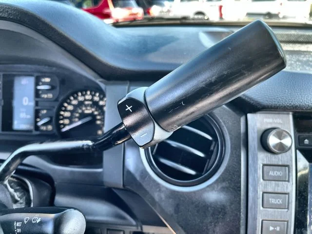 Used 2019 White Toyota SR image 21