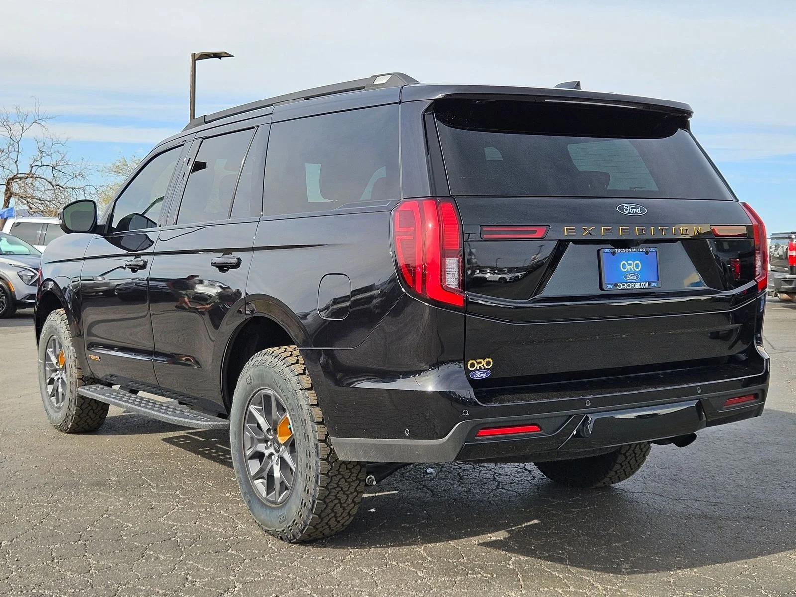 New 2025 Agate Black Metallic Ford TREMOR® image 8