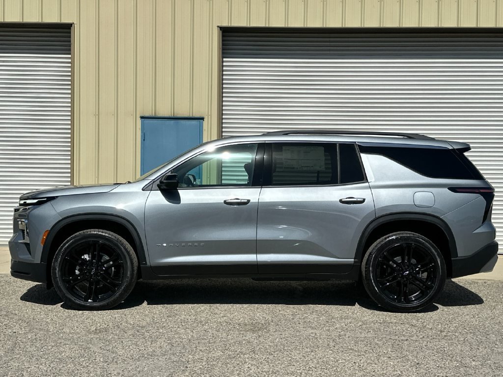 2027 Chevrolet Traverse LT - Photo 7