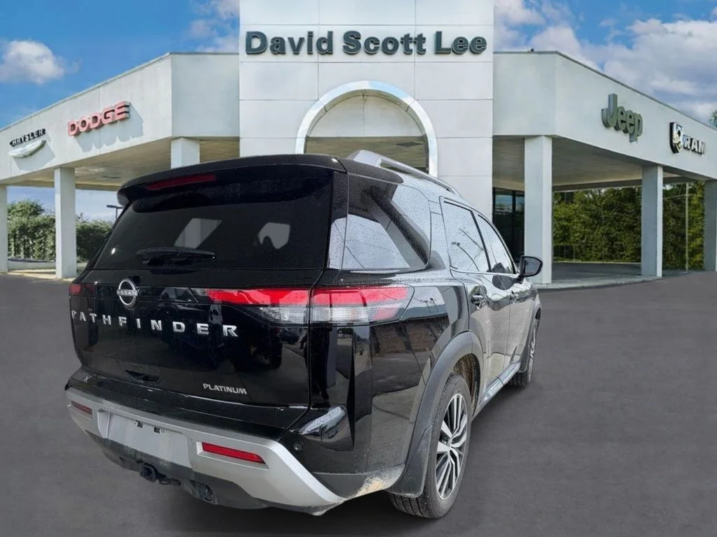 Used 2025 Black Nissan Platinum image 4