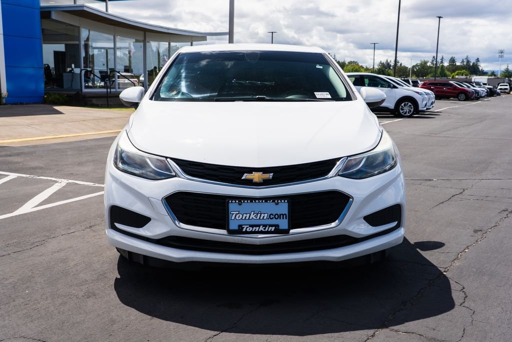 Used 2018 Summit White Chevrolet LT image 6