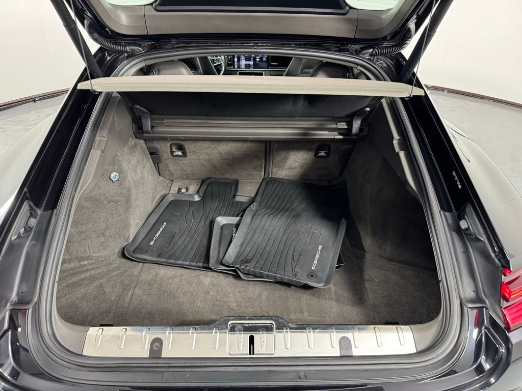 Used 2019 Jet Black Metallic Porsche 4 image 28