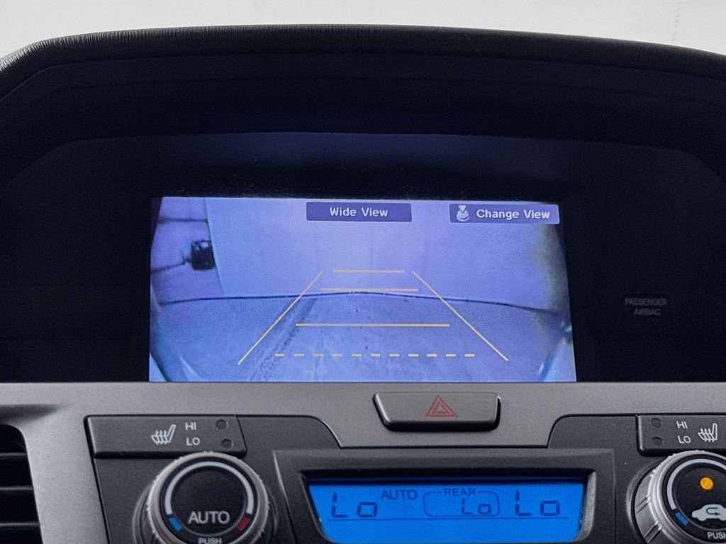 Used 2013 Silver Honda EX-L image 16