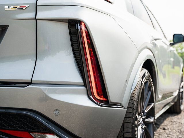 2026 Cadillac LYRIQ V Premium - Photo 26