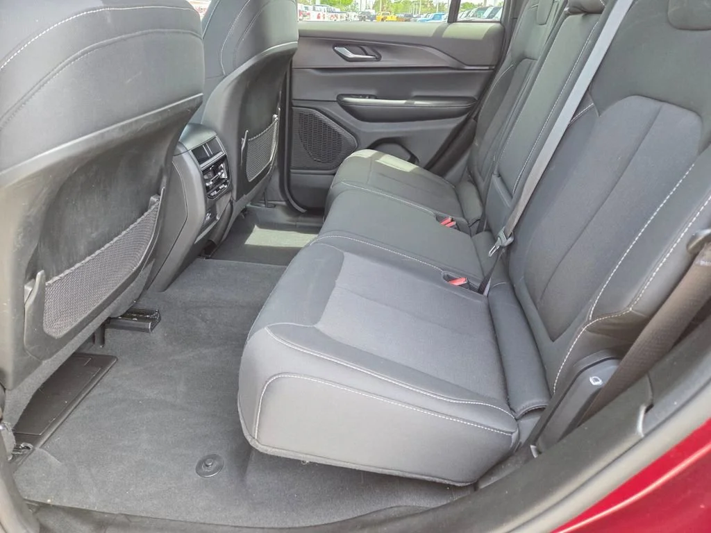 Certified Used 2024 Velvet Red Pearlcoat Jeep Laredo image 18