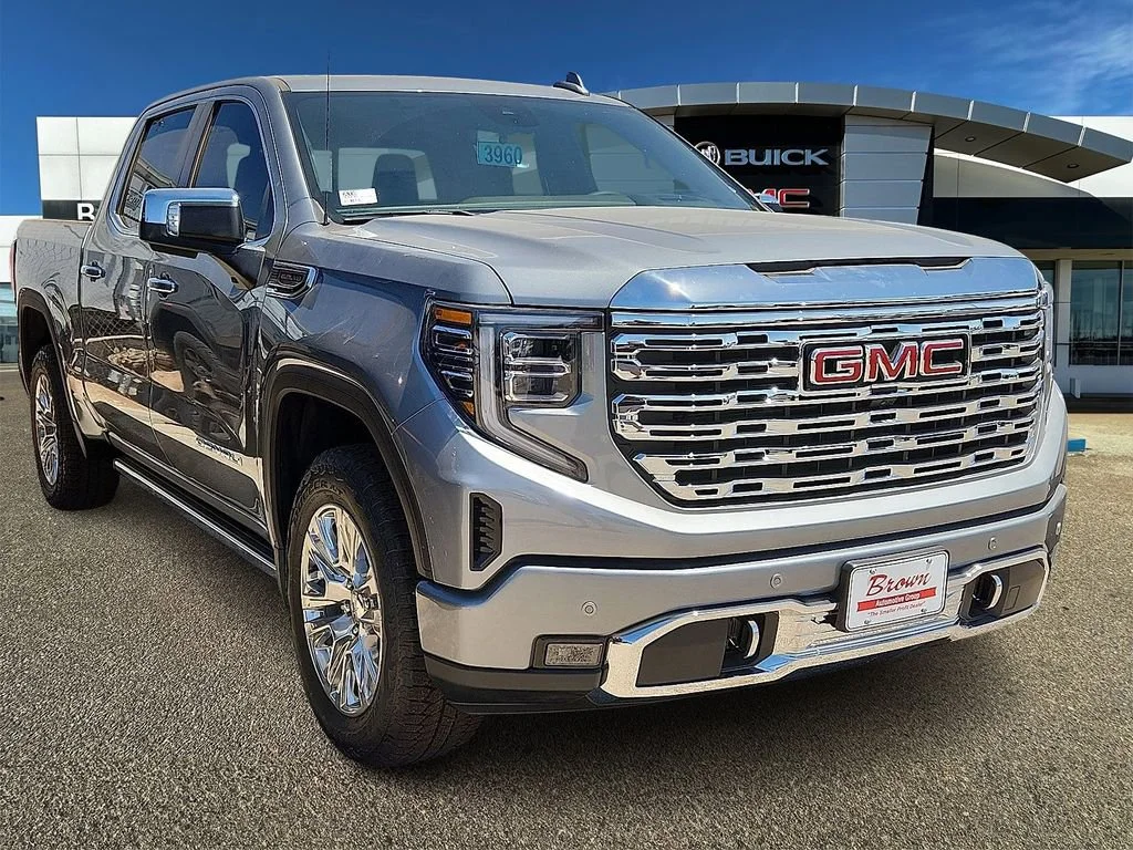 2026 GMC Sierra 4WD Crew Cab Short Box Denali's photo
