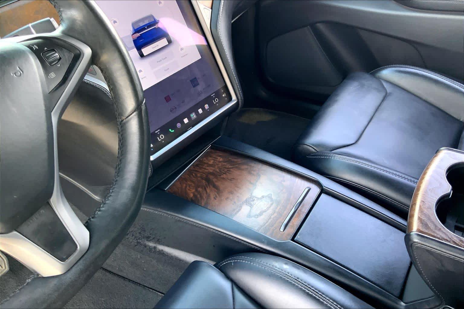 Used 2018 Deep Blue Metallic Tesla 75D image 15