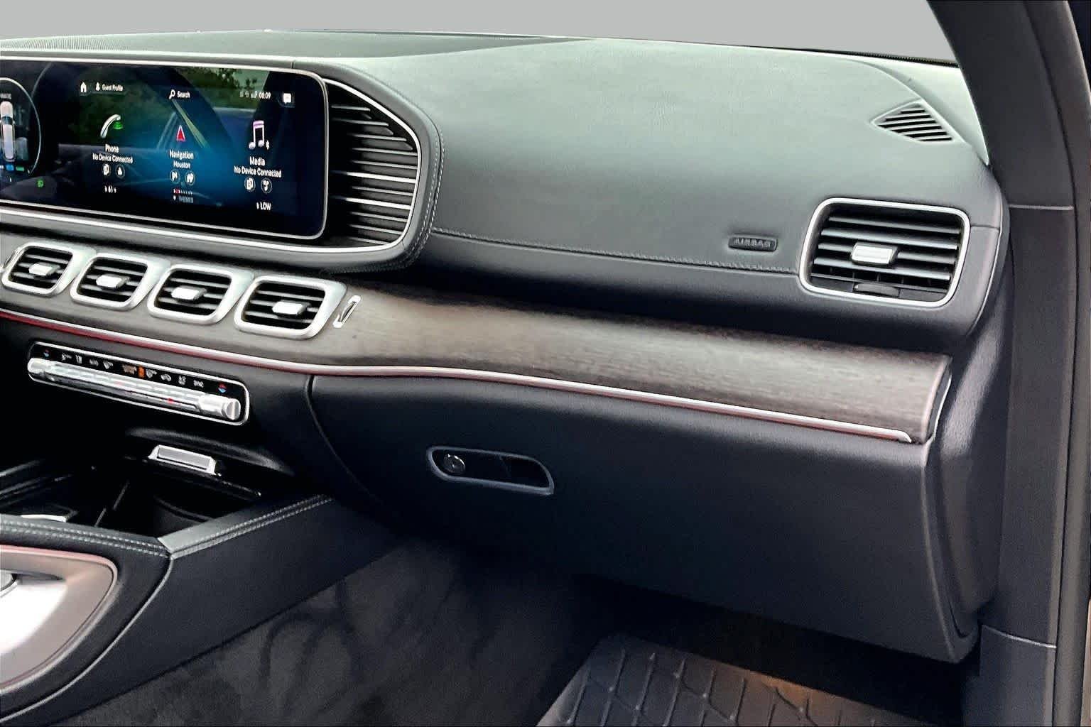 Used 2022 Black Mercedes-Benz GLS 450 image 19