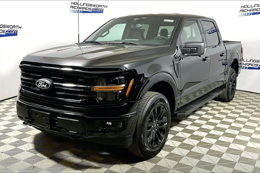 New 2026 Agate Black Metallic Ford XLT image 1