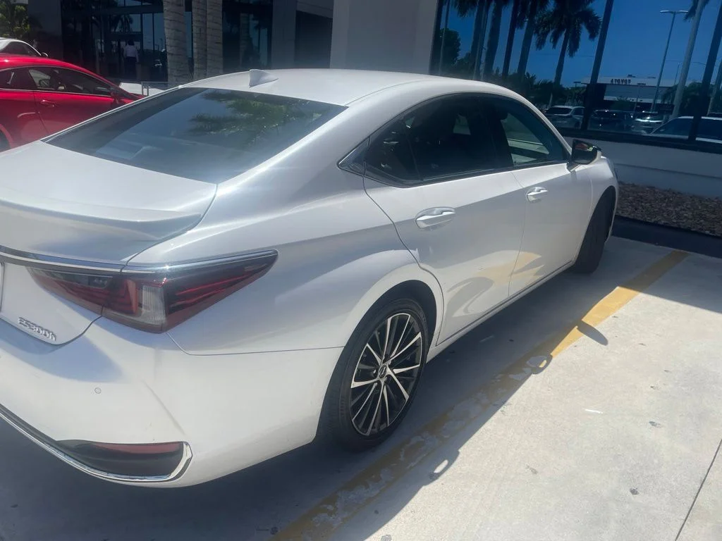 Used 2024 Eminent White Pearl Lexus 300h image 7