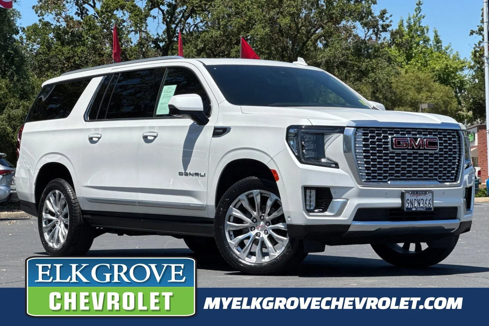 2024 GMC Yukon Denali AWD's photo