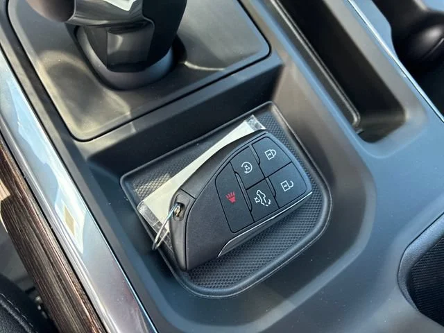 New 2026 Sterling Metallic GMC Elevation image 29
