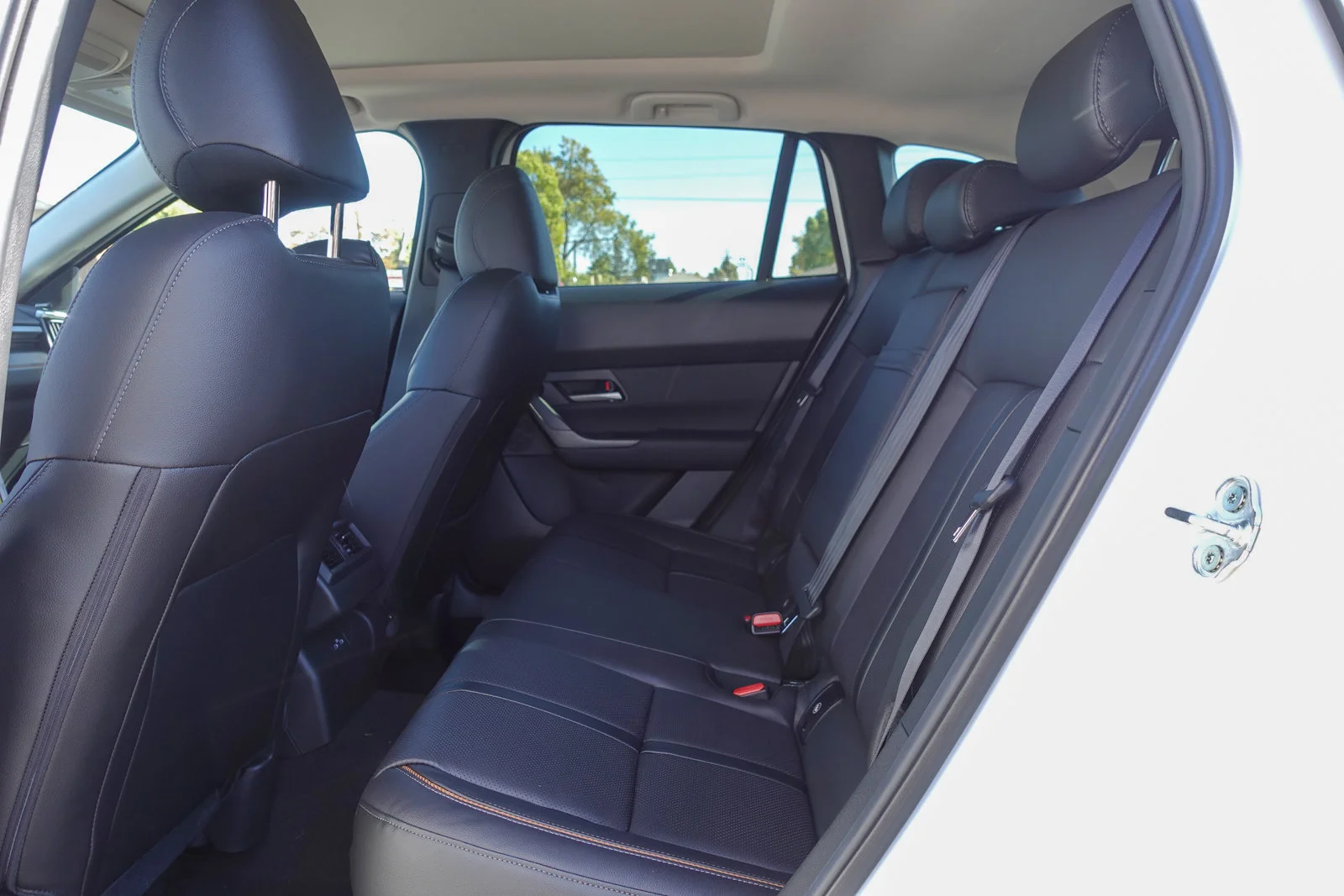 New 2026 Wind Chill Pearl Mazda 2.5 S Premium image 12