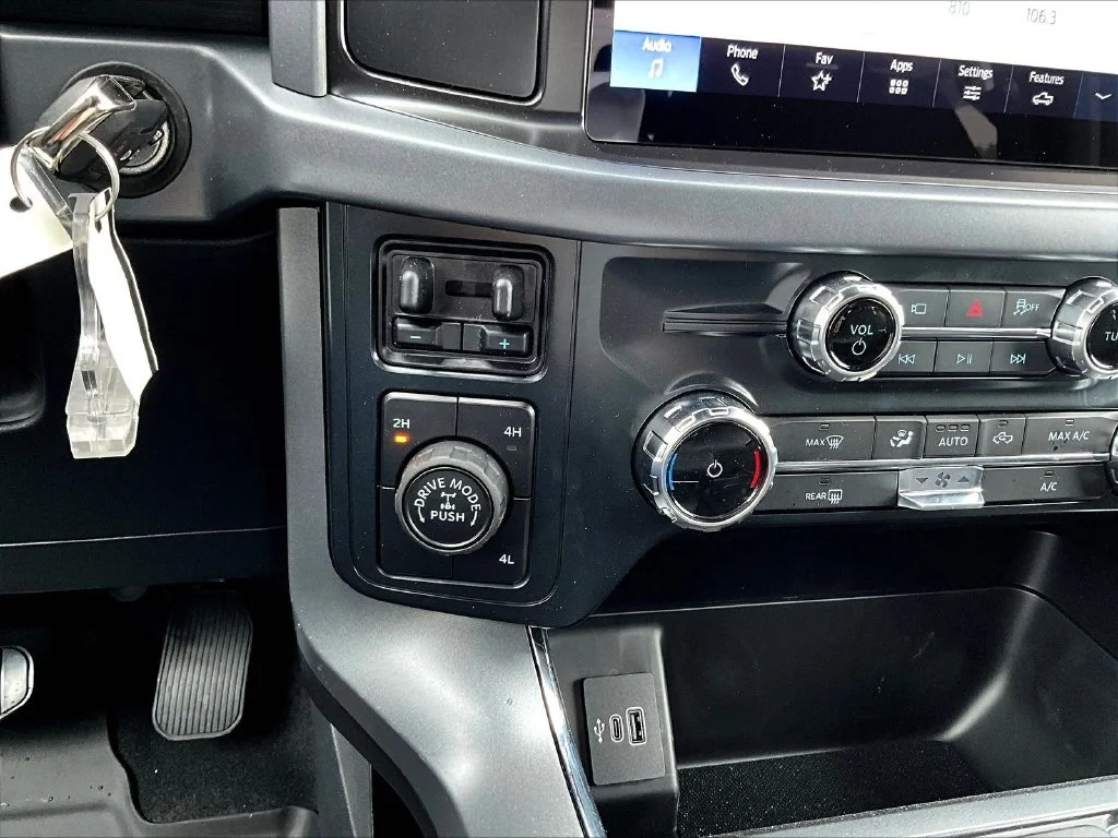 New 2026 Avalanche Ford XLT image 25