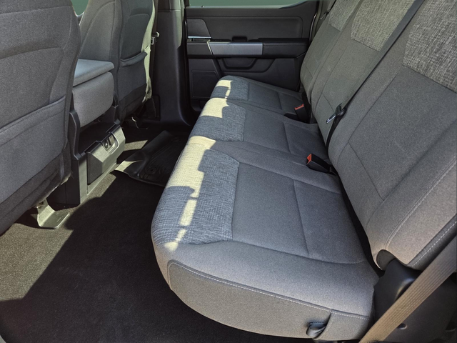 Used 2024 Gray Ford XLT image 24