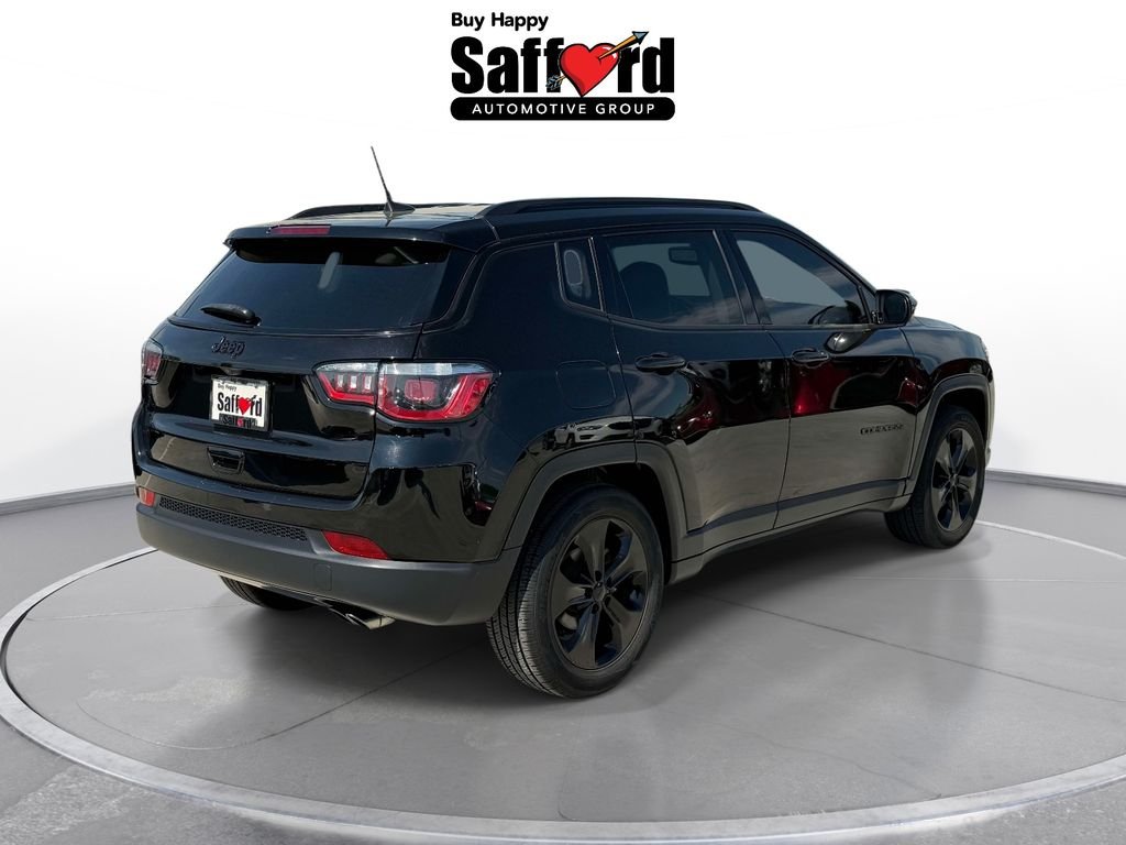 Used 2018 Black Jeep Latitude image 8