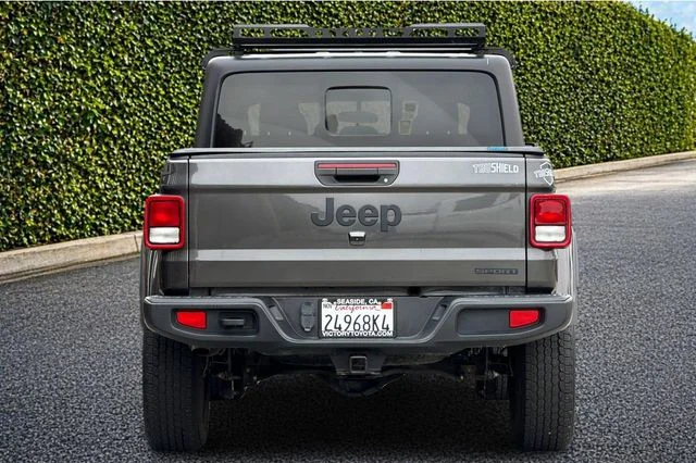 Used 2021 Gray Jeep Sport image 4