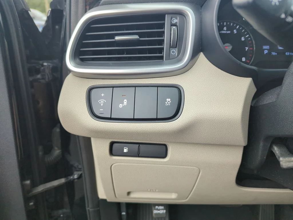 Used 2020 Black Kia LX image 20