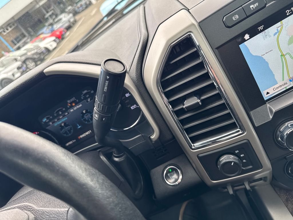 Certified Used 2018 Magnetic Metallic Ford Lariat image 29