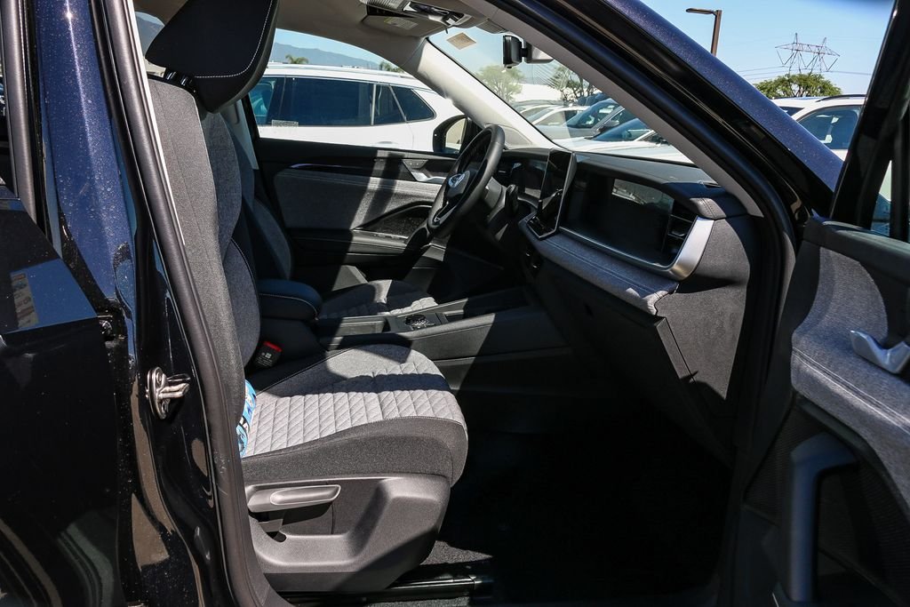New 2026 Black Volkswagen 2.0T S image 17