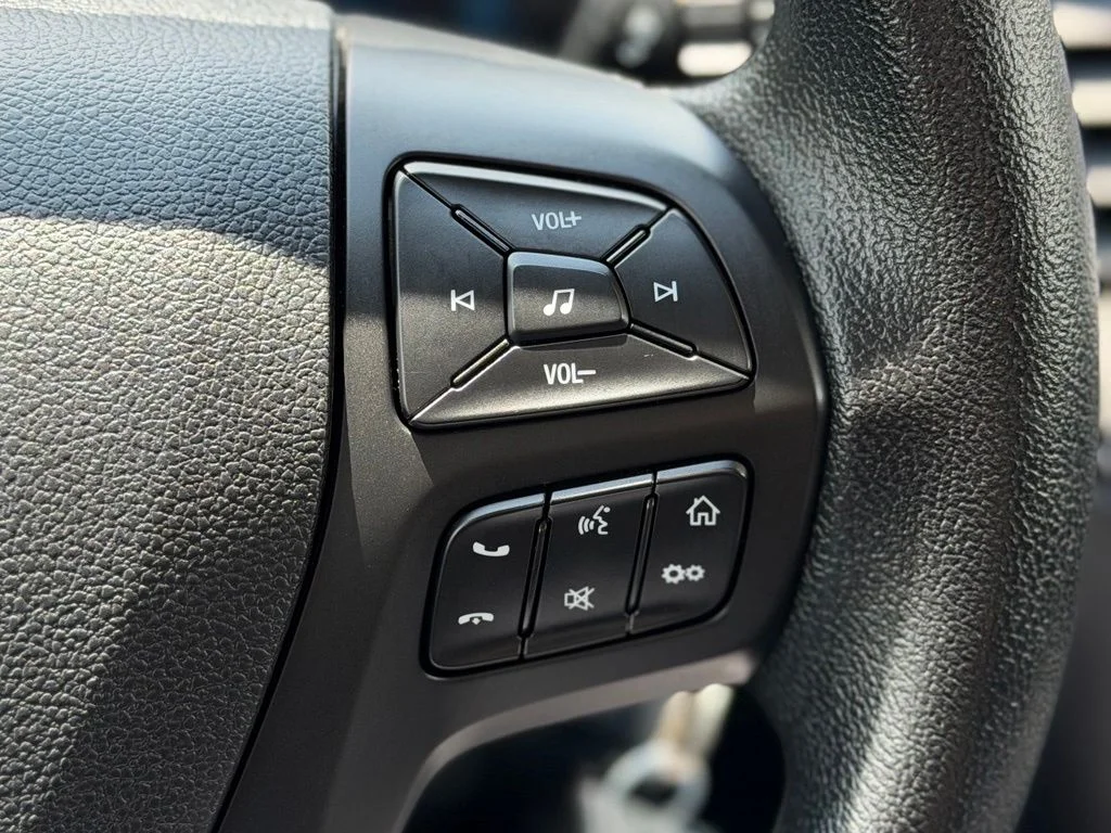 Used 2021 White Ford XL image 9
