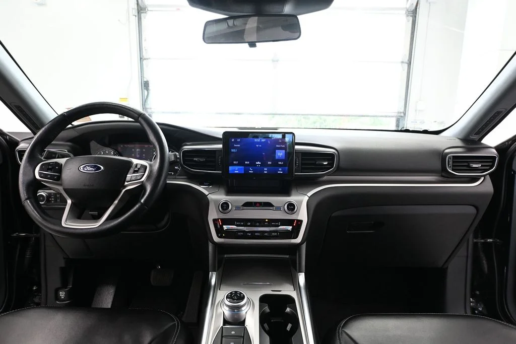 Used 2022 Black Ford XLT image 25